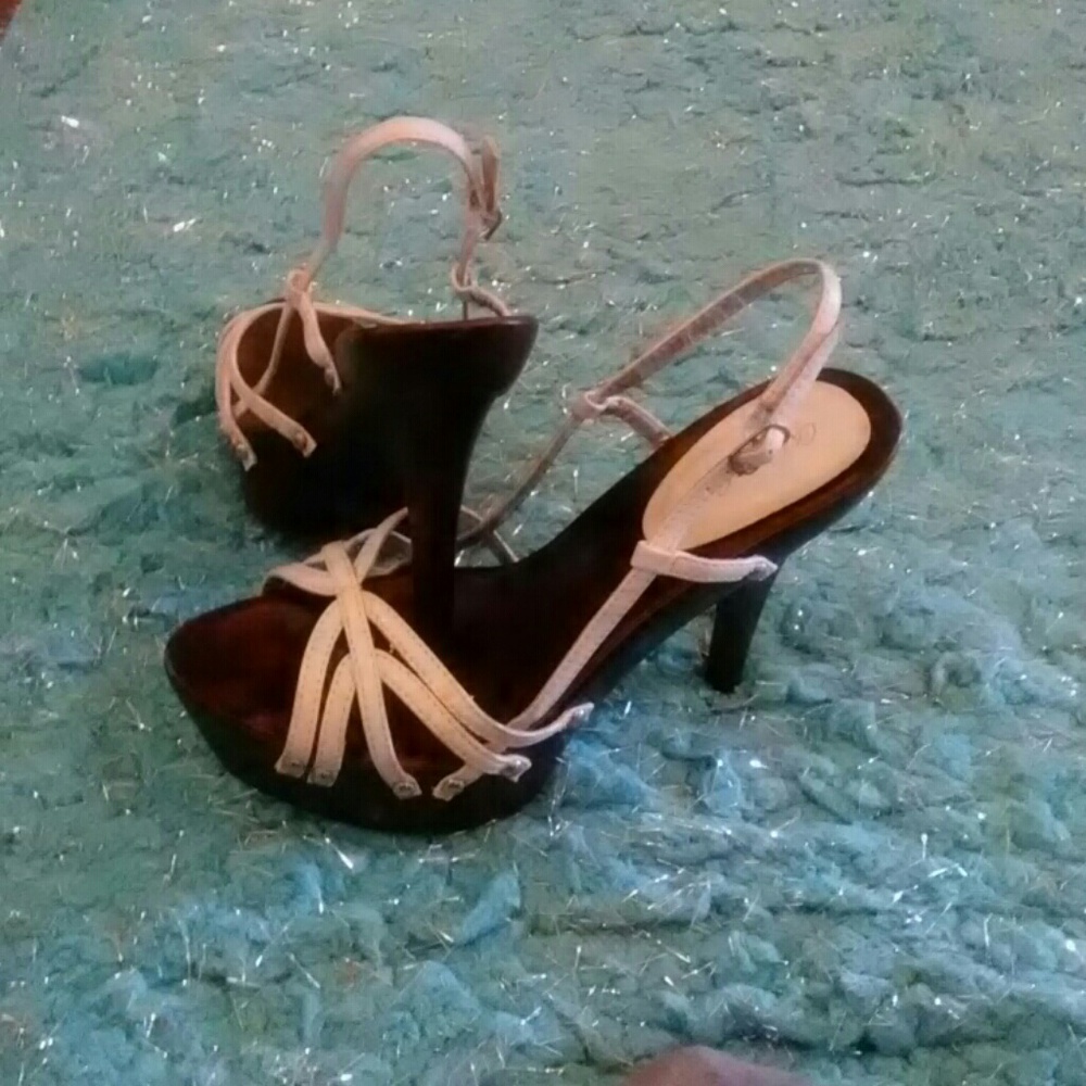 Shoes - Picture 3 of 5
